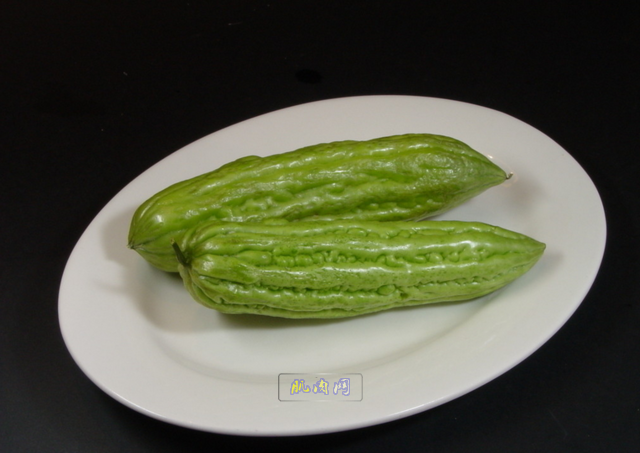 健身王道:靠器械不够 减肥还需合理饮食