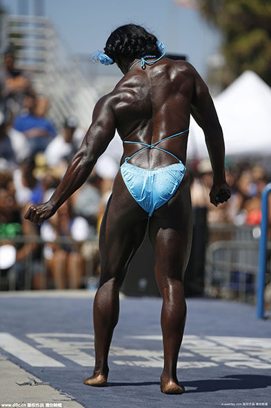 ����ʱ��2015��9��7�գ���������˹��2015���⺣̲��������������Ů���������Ȼ������ࡣ