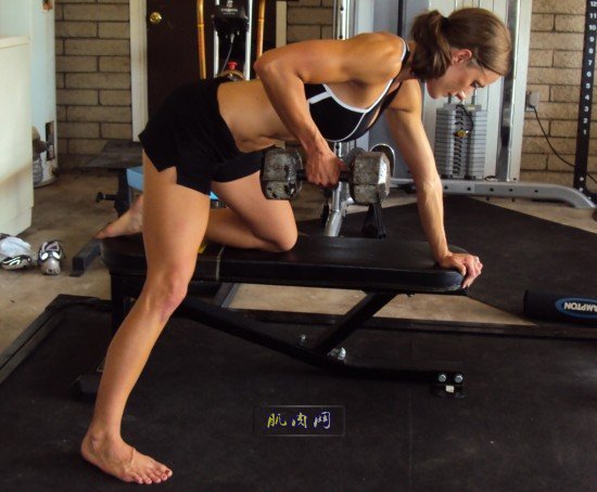 single arm dumbbell row