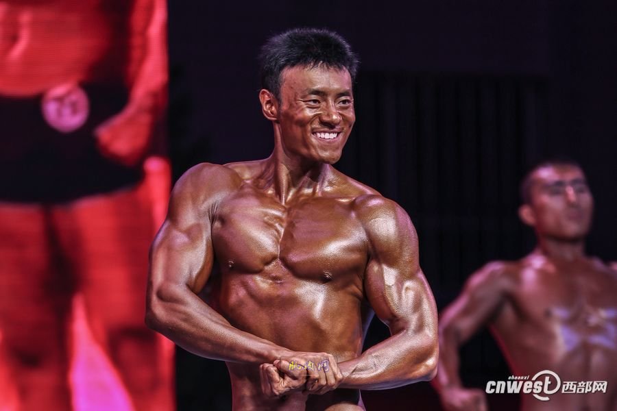 ���������ܶӾٰ콡������ �����ٱ���������