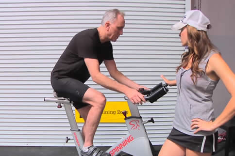 ���е���