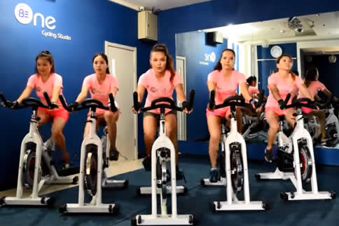 ���е���