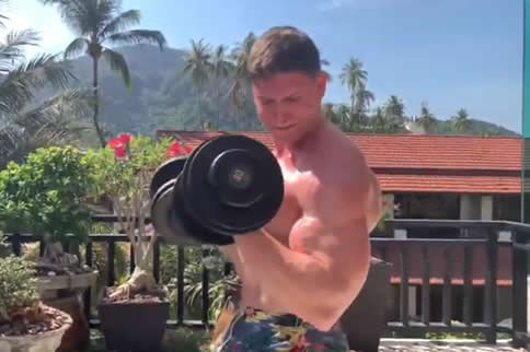 ������֫�����ƻ� ����ǿ���ֱ�